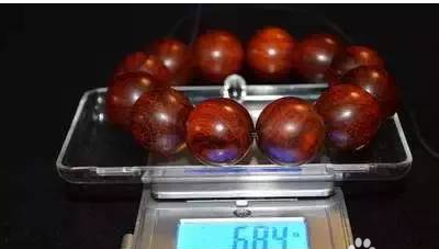 小叶紫檀手串2.0 金星瘤疤多少钱入手合适