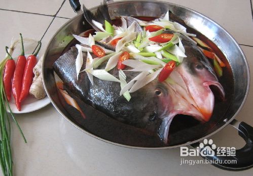 火锅店尝鱼之鲜辣