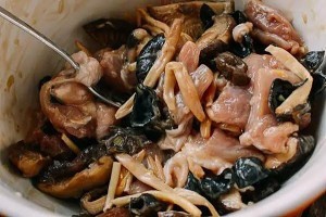 怎么做香菇蒸鸡腿肉