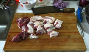 请问梅林清蒸猪肉罐头的做法