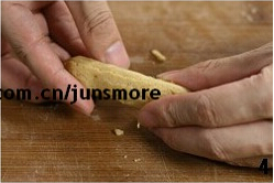 花生酱夹心巧克力棒