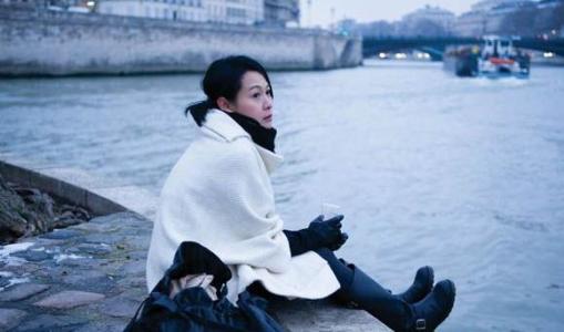 “有些人一但错过就不在”出自哪首歌啊