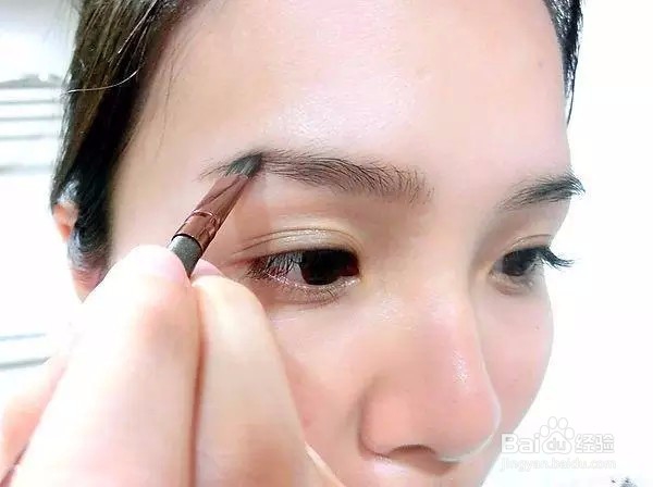 眉毛比列的正确画法!