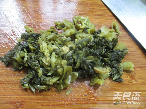 酸菜煮小黄鱼