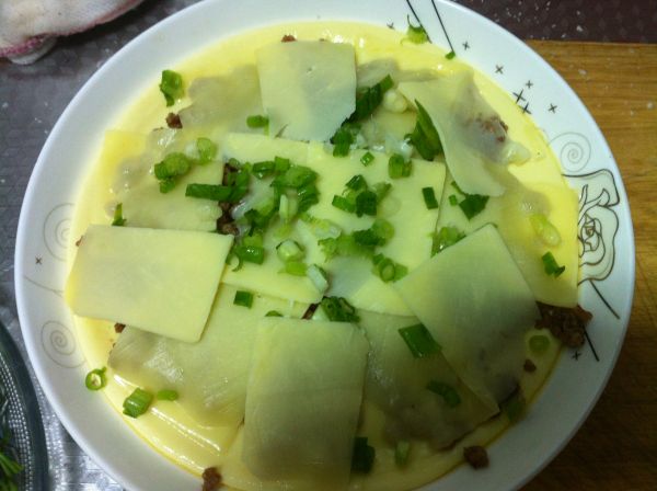 肉沫芝士锔蒸蛋