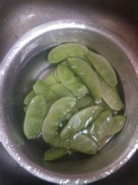 梅豆炒卤子的做法