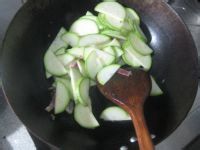 咸肉角瓜的做法