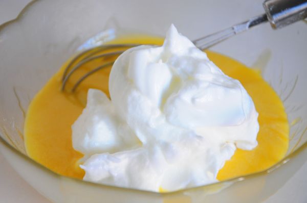 戚风栗蓉蛋糕卷