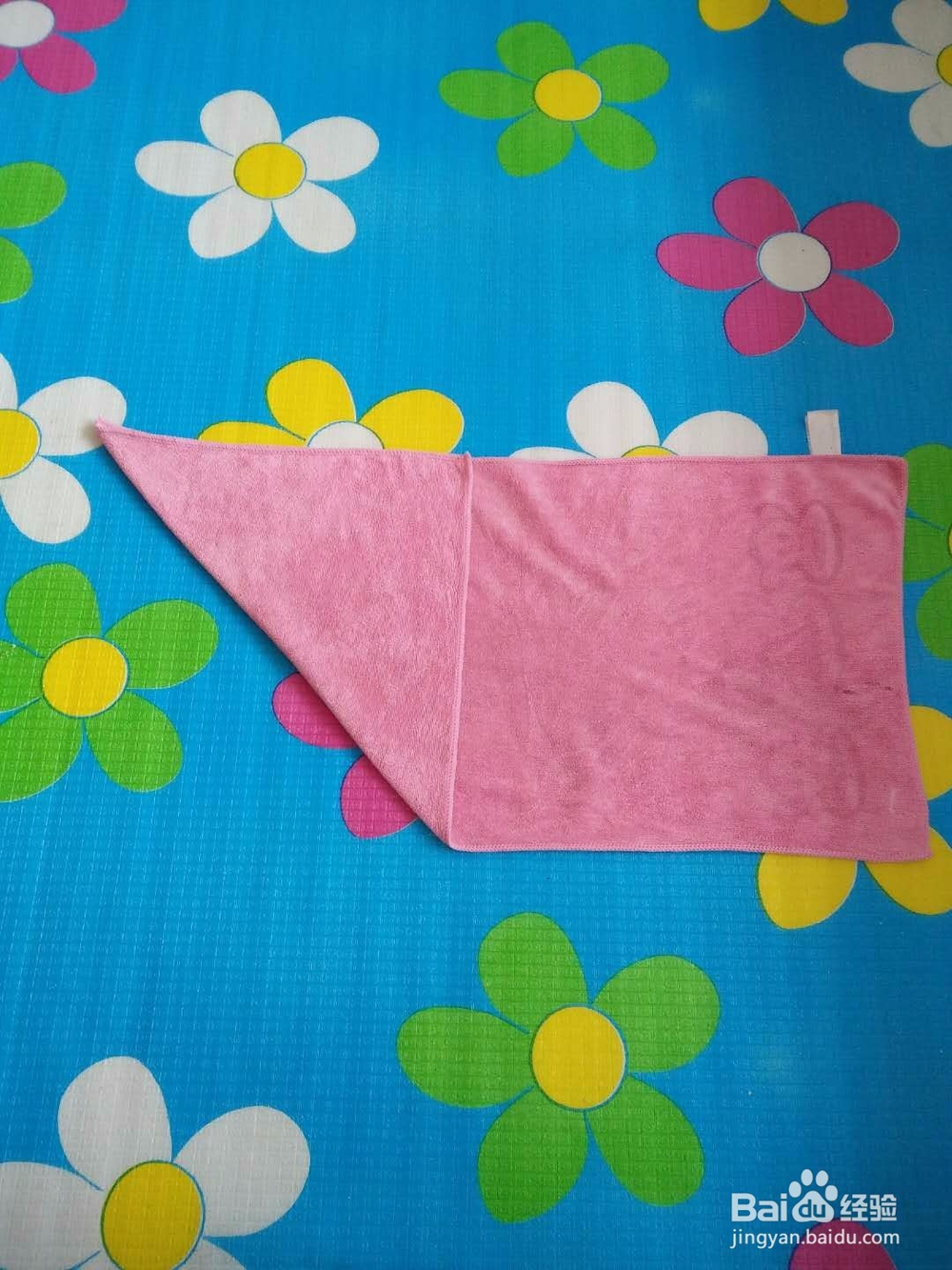 毛巾秒变浴帽和毛巾收纳叠法