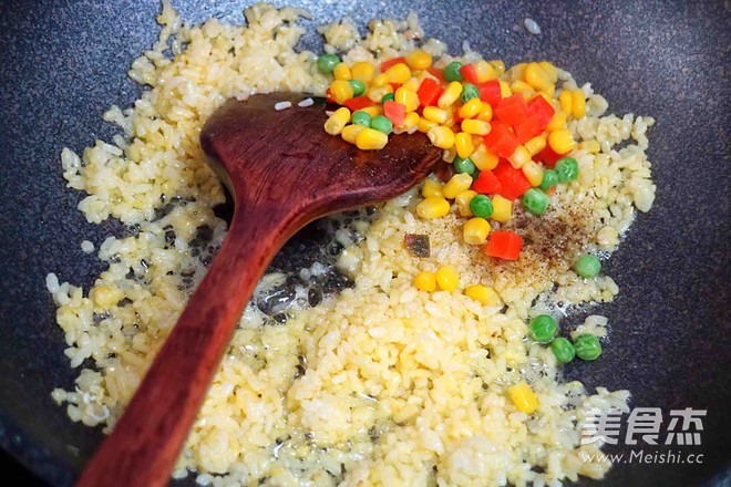 什锦炒饭的做法