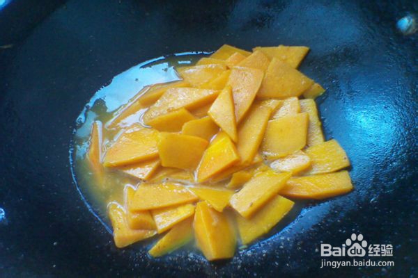 我的厨房：怎样炒南瓜