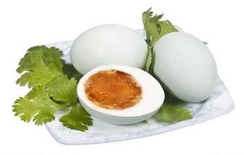 如何自制咸鸭蛋更好吃