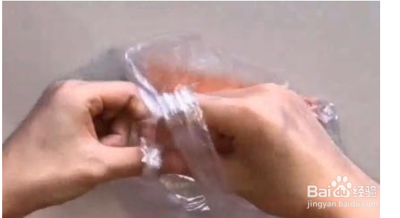 手链活结打法一拉收紧