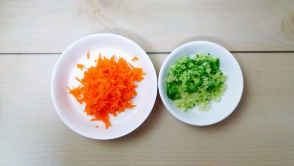 杂蔬奶酪米饭饼