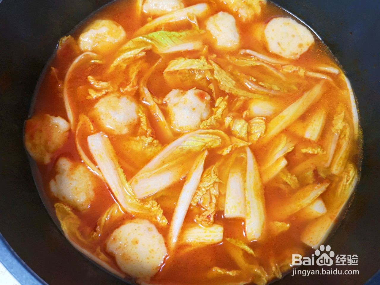 茄汁鱼丸烩菜的做法