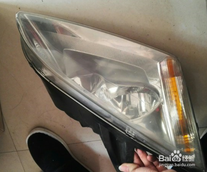 经典福克斯大灯镜面怎么拆