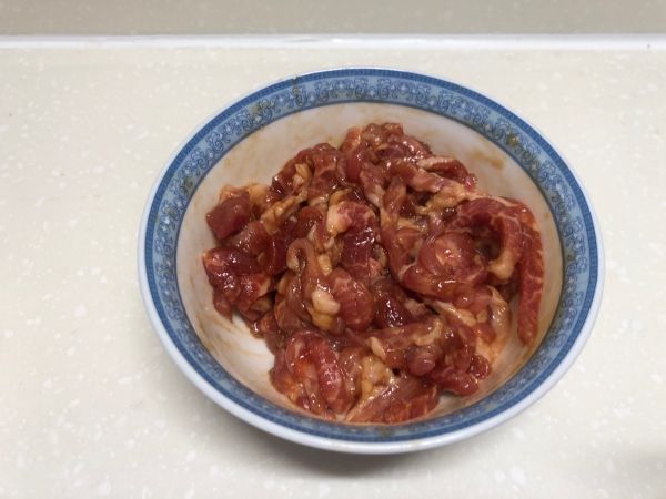 青蒜肉丝炒香干