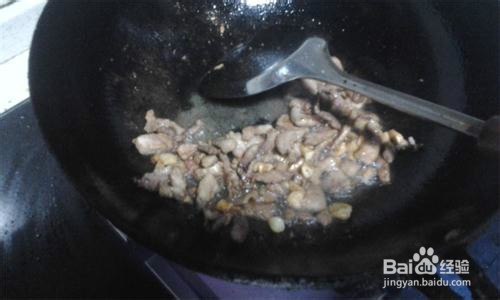 家常菜：西兰花炒肉片