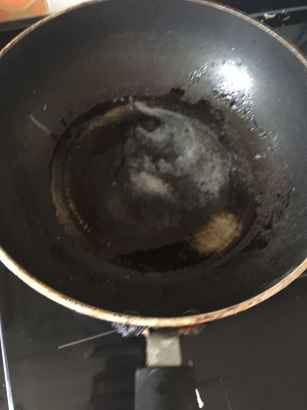 金针菇酸汤肥牛卷