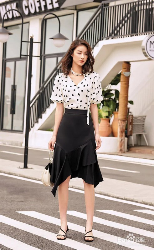 夏天,女生有哪些精致而又个性的穿搭