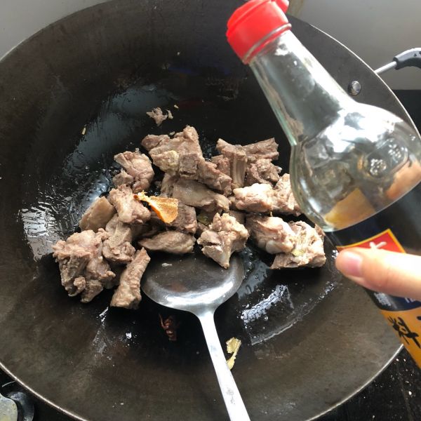 软糯芋儿烧排骨