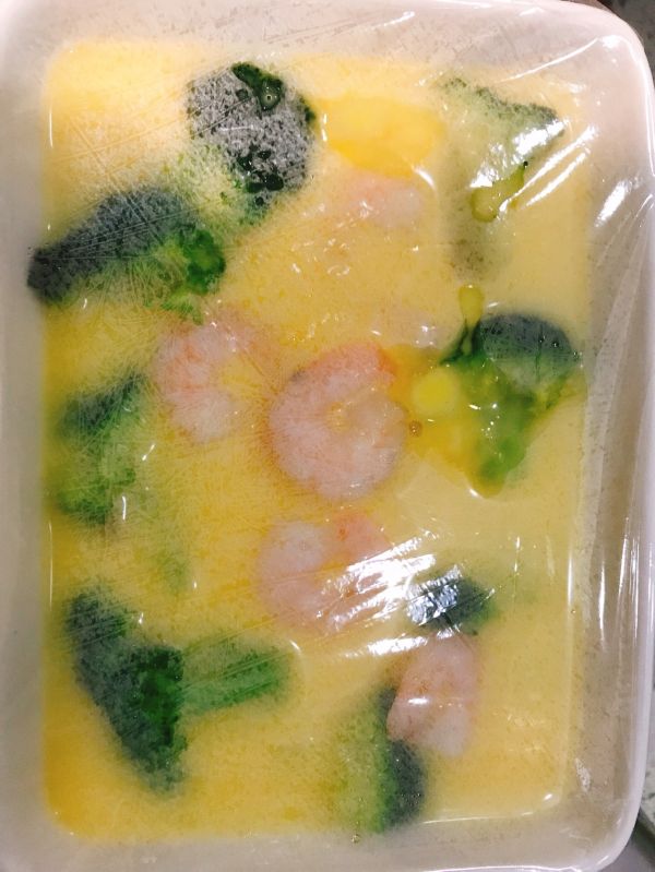 西兰花豆腐虾仁奶香蒸蛋