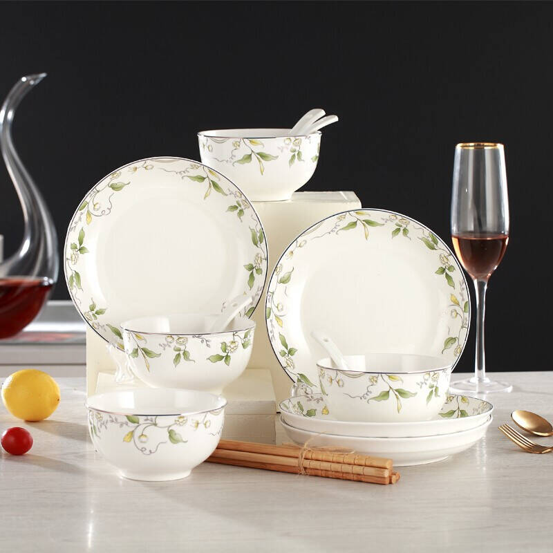 触感光滑的易清洗餐具套装精选