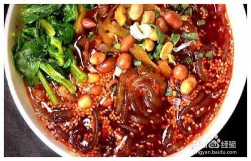 长痘痘是什么引起的?