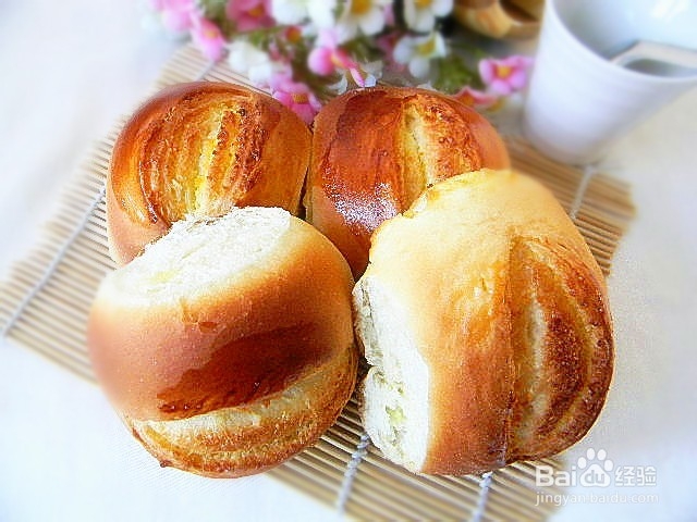 健康烘焙——蛋黄椰蓉卷芯面包