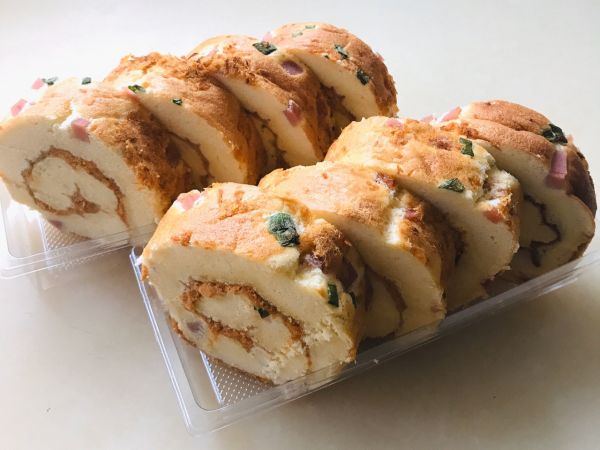 香肠肉松蛋糕卷