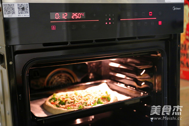 芝心培根虾仁披萨