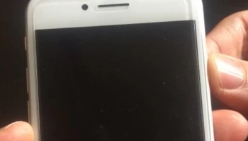 8p屏幕失灵是什么操作