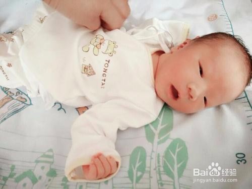 小宝宝哭闹教你六招技巧就搞定