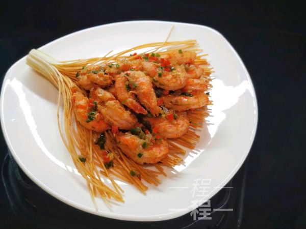 孔雀开屏椒盐虾