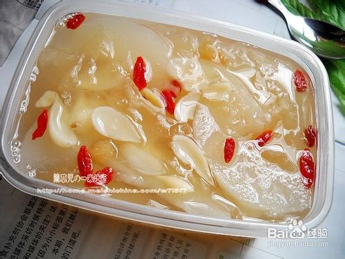 百合雪梨银耳羹