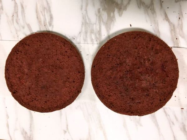 红丝绒双层芝士蛋糕