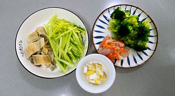 西芹炒鳗干好吃又营养