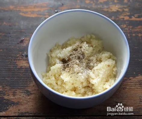 蒜茸鲜虾蒸米粉