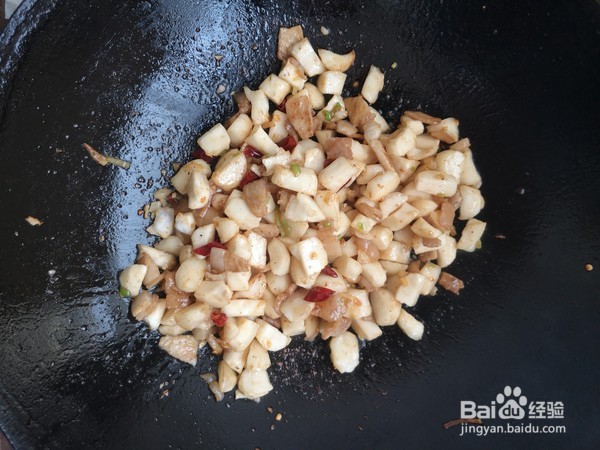 如何做出好吃的荸荠炒五花肉