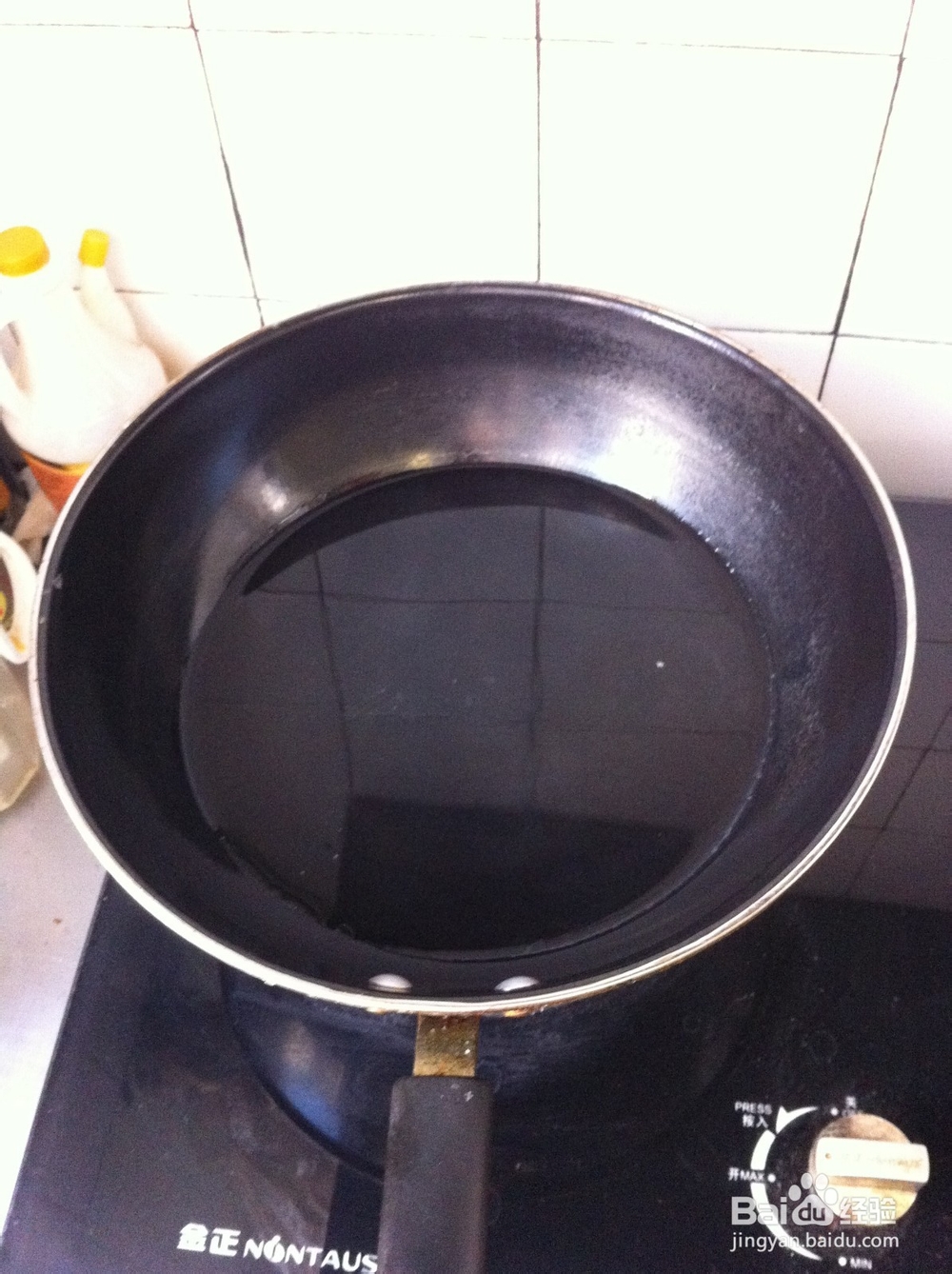 东北吉林的小吃热牛筋面做法（紫菜排骨味）