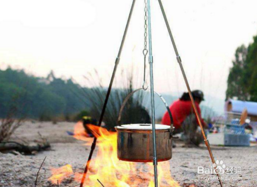 自驾游野营野炊户外吊锅适合做什么饭？