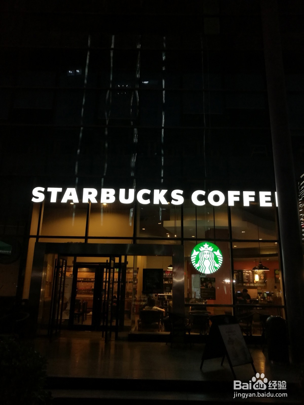 荣耀8暗光拍照:彩色黑白双摄/高传感器/多重对焦