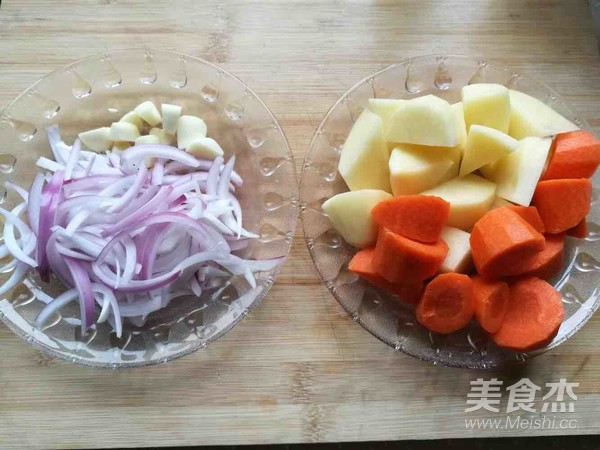 咖喱牛腩的做法