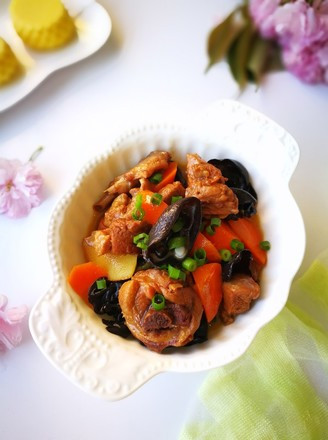 木耳烧鸭的做法