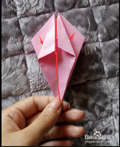 如何折出好看的百合花