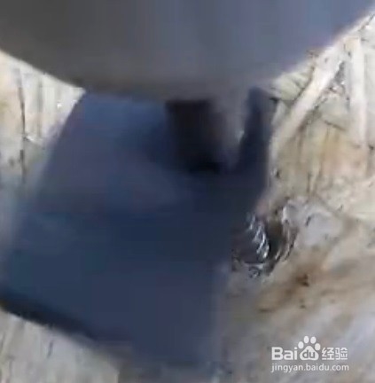 螺丝滑牙怎么取出