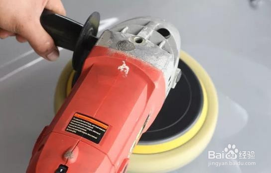 如何给汽车抛光