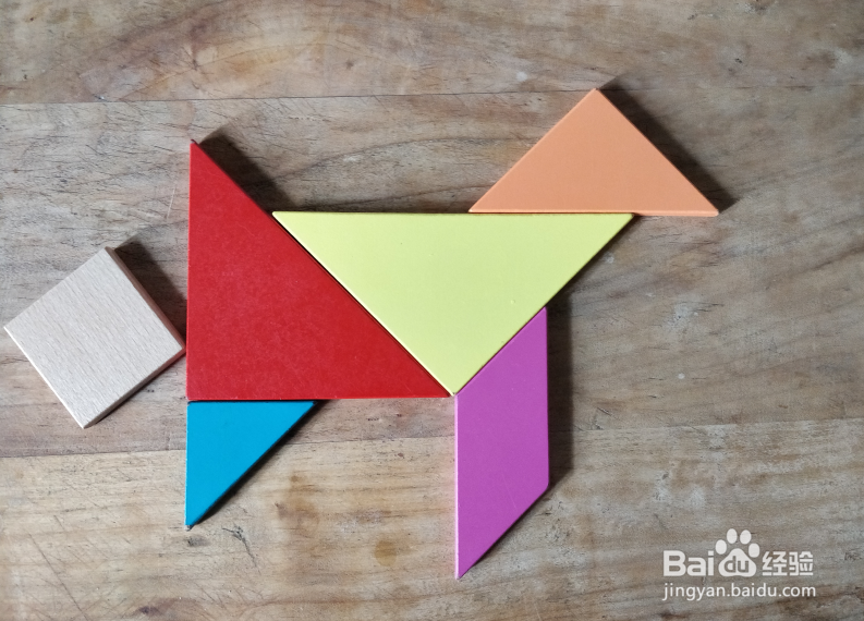 如何用七巧板拼一个玩跳房子游戏的小朋友？