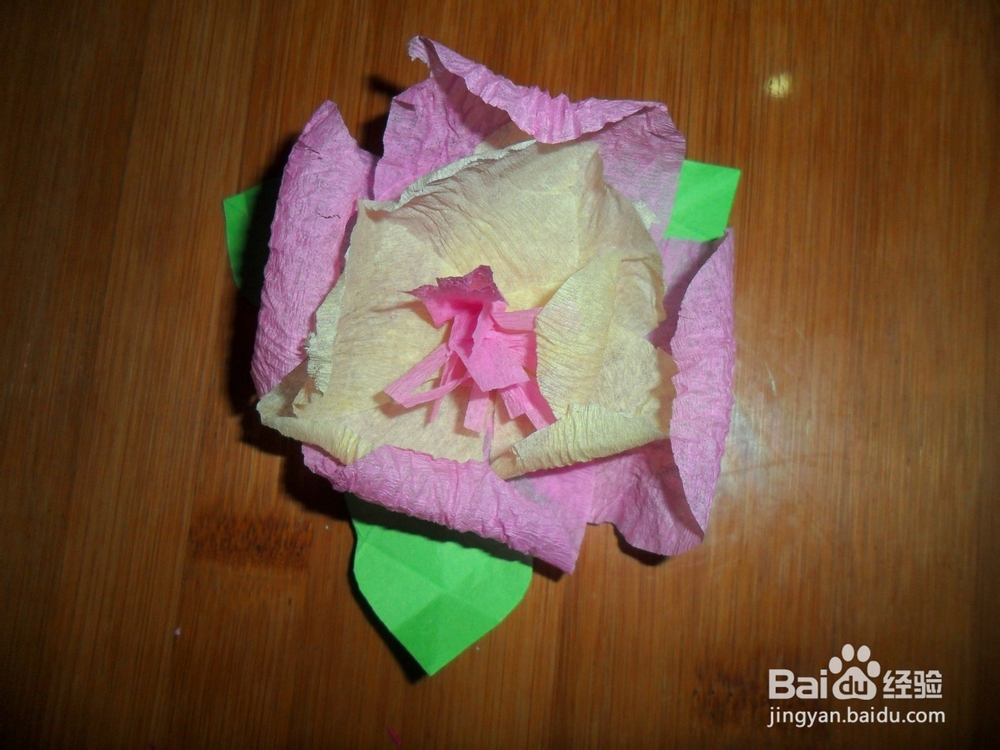 怎样用皱纹纸做卷花？