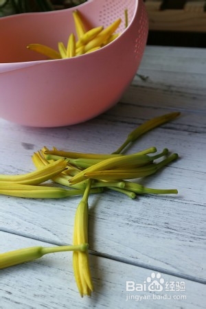 凉拌木耳黄花菜